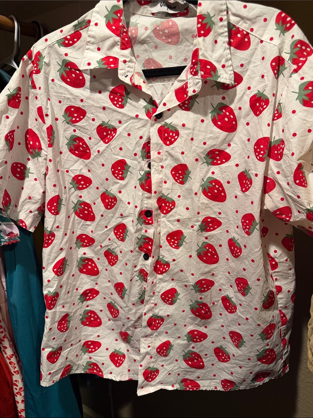 Men's Short-Sleeve Strawberry Print Button-Down Shirt - White/Red